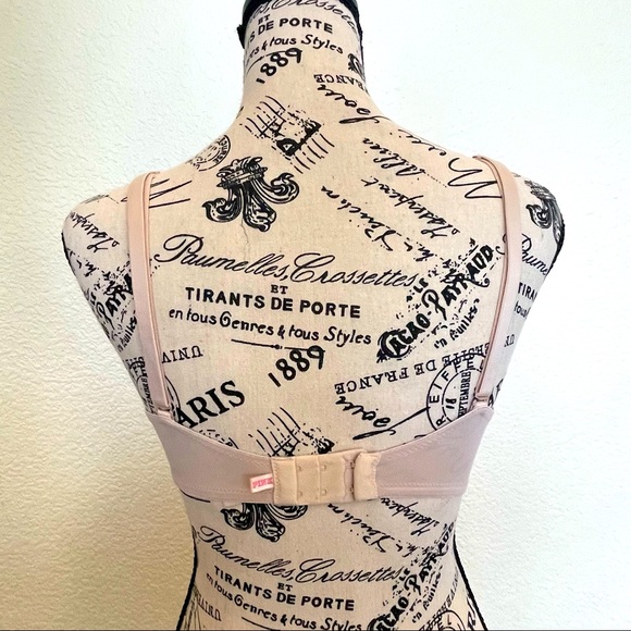 PINK Nude Bra w/ Underwire - 32D - Picture 2 of 6